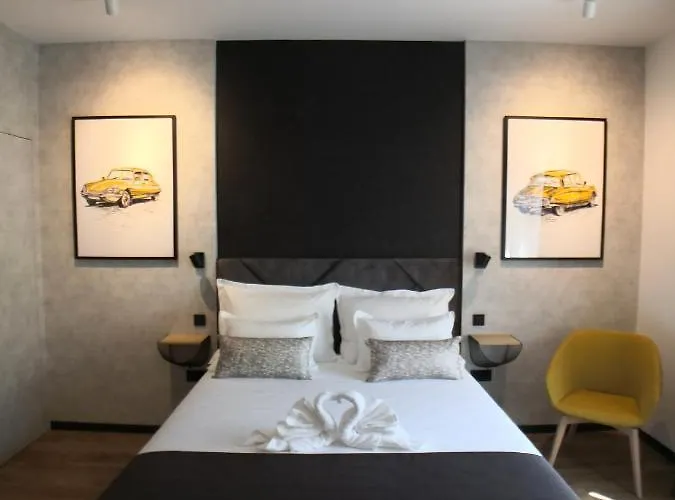Scuderia 4* سبليت